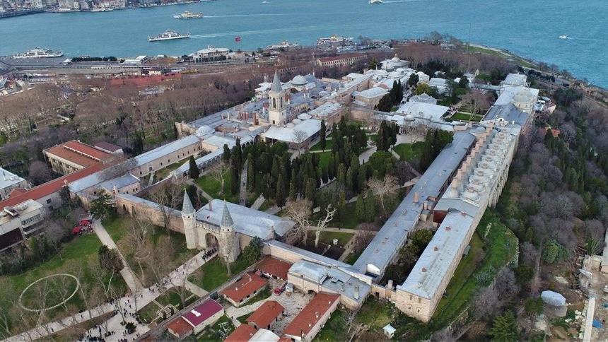 Where is Topkapı Palace